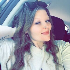 Meet your Posher, Brittney